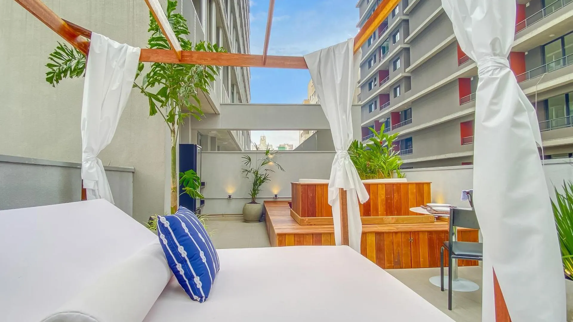 Apartamento Com Ofuro Na Frei Caneca São Paulo